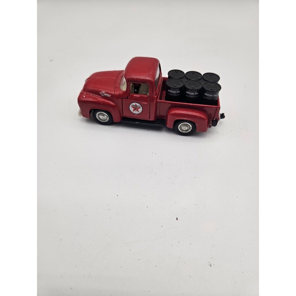 ROAD CHAMPS 1956 FORD F-100 TEXACO 1:43